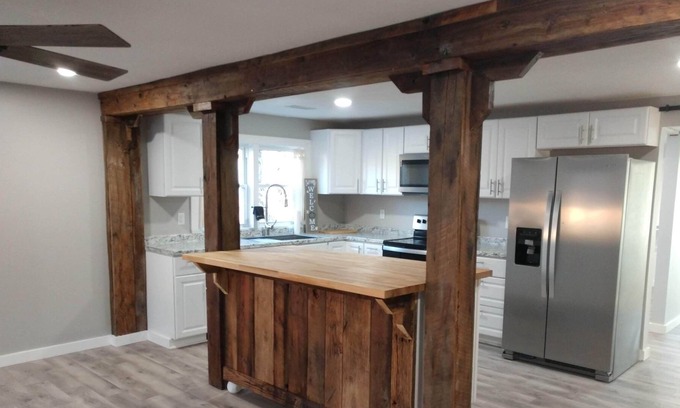 Dickson Other | Farmhouse with relaxing space - outside city limits - pets welcome!