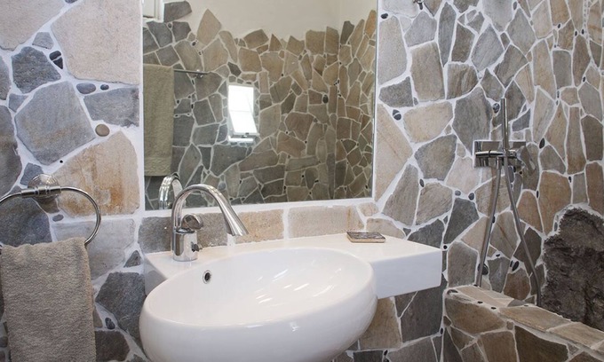 Aieta Apartment | Fascinante monolocale arredato in stile etnico a 20 minuti dal mare