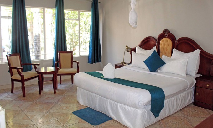 Lusaka Cabin | Fatmols Hotel