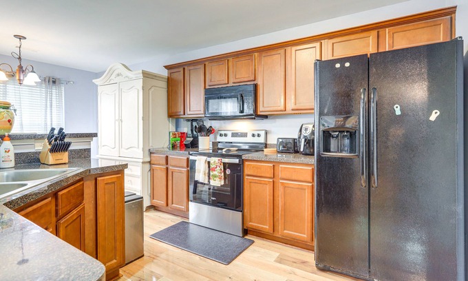 Fayetteville House | Fayetteville Vacation Rental ~ 24 Mi to Atlanta!