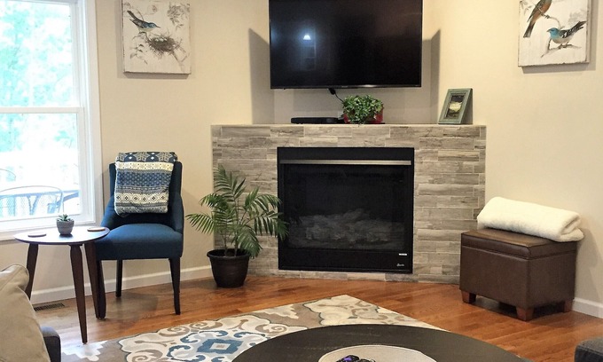 Massanutten House | Feel At Home Away From Home in Our Comfortable 3 Bed., 2 Bath. House!