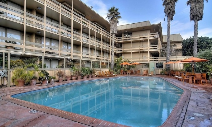 Monterey House | Feel Good and Fine! Pet-Friendly Unit with Superb Beach Views! Free Parking!