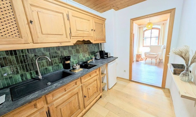 Oberammergau Apartment | Feel-good oasis in the city center - New! Modern Bavarian flair in front of Pilatushaus