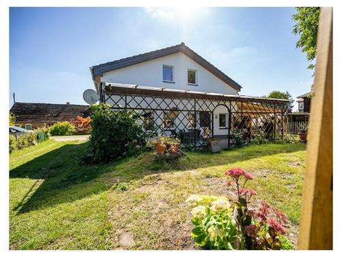 Mirow House | FeHaus Am Walnussbaum
