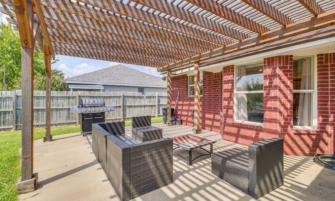 Killeen House | Fenced-In Yard: Family Home 4 Mi to Dtwn Killeen!