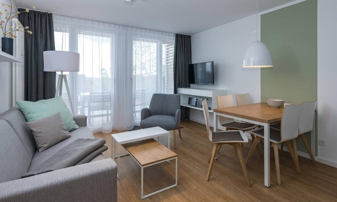 Bensersiel Apartment | Ferienapartment, Strandnah, mit Balkonen, Parkplatz, Schwimmbad- & Saunanutzung