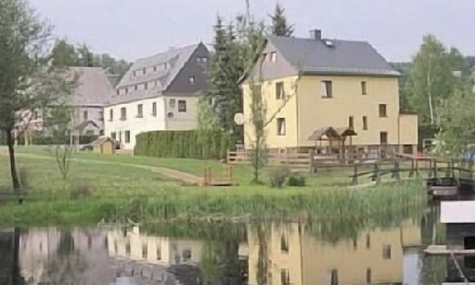 Deutschneudorf House | Ferienhaus für 30 Gäste mit 580m² in Seiffen im Erzgebirge