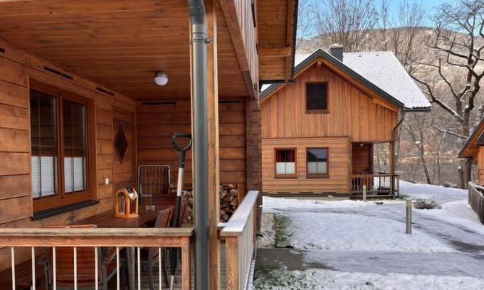 Bodensdorf House | Ferienhaus Premium (LKN150) by Interhome