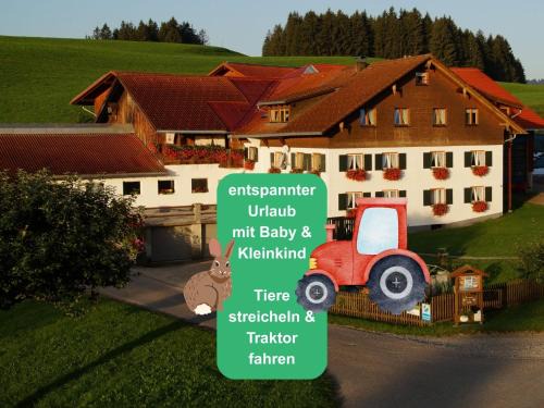Immenstadt im Allgaeu Apartment | Ferienhof Eger - entspannter Urlaub mit Baby & Kleinkind - wahlweise top modern oder günstige Fewos - ruhig am Ende der Straße - Kälbchen füttern - Traktor fahren - Freie Fahrt mit den Hörnerbahnen in Sommersaison - E-Ladestation - E-bike Verleih ab Hof