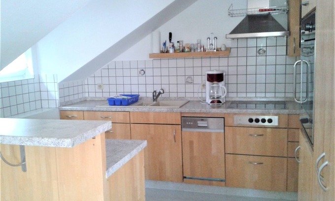 Bad Waldsee Apartment | Ferienwohnung, 95qm, Balkon, 2 Schlafzimmer, max. 3 Personen