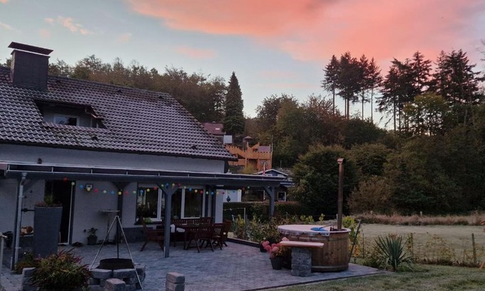 Moehnesee Apartment | Ferienwohnung Arnsberger Wald