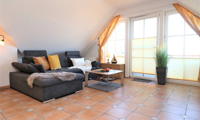 Ostseebad Wustrow Apartment | Ferienwohnung mit Balkon und Ostseeblick Direkt Hinter der Düne