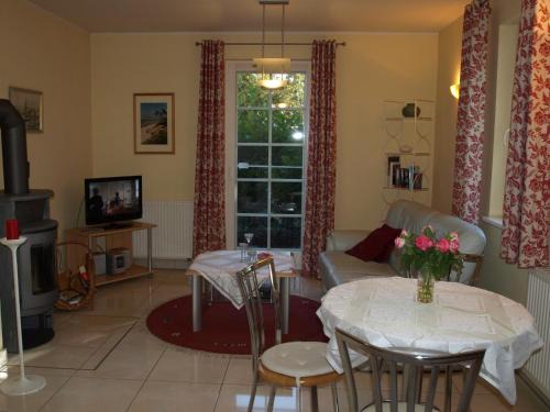 Ostseebad Wustrow Apartment | Ferienwohnung Fischerkoje
