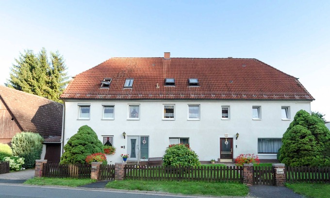 Mistelgau Apartment | Ferienwohnung im DG mit Terrasse im Garten - Ferienwohnung Hertel