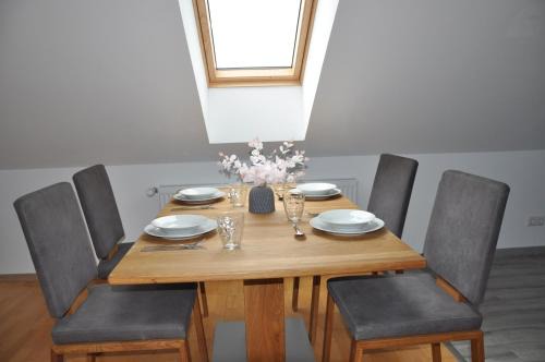 Giebelstadt Apartment | Ferienwohnung "Julka" kostenloses W-LAN
