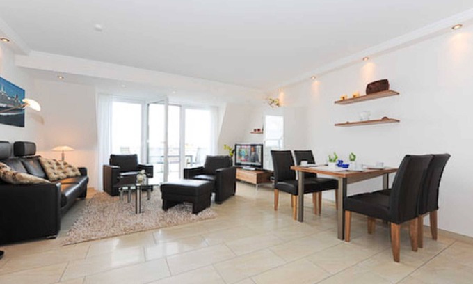 Bensersiel Apartment | Ferienwohnung Queen Victoria - Residenz am Hafen
