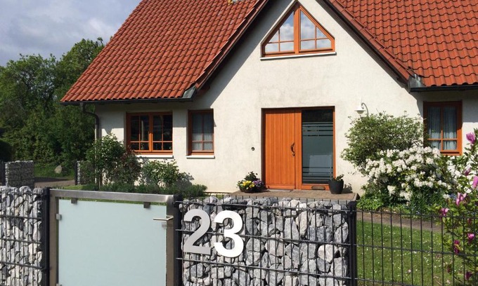 Raben Steinfeld Apartment | Ferienwohnung Störblick Schwerin