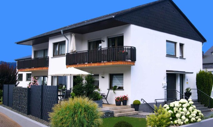 Historic Downtown Apartment | Ferienwohnungen Bach