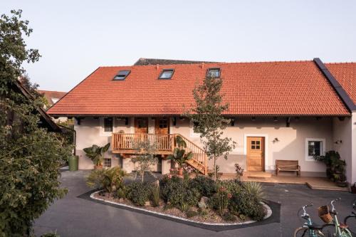 Mureck Apartment | Ferienwohnungen in der alten Schnapsbrennerei Kolleritsch in Mureck