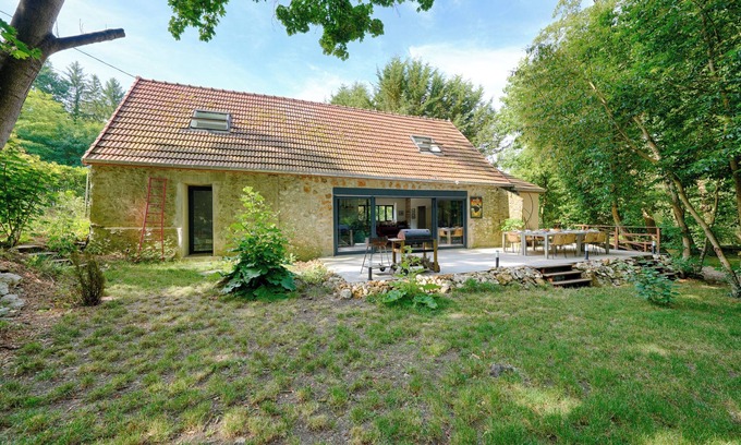 Boussy-Saint-Antoine Other | Fermette de Rochopt 13th century - 15 p. - Riverside & small wood - 30km Paris