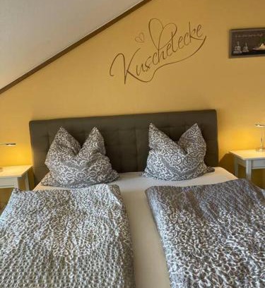 Bad Griesbach-Therme Apartment | FeWo 57 - Appartement im Rottalblick - Helle Kuschelecke genießen mit Bademantelgang zur Therme, TV, inkl Stellplatz im Haus u Kurtaxe