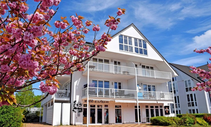 Ostseebad Baabe Apartment | Fewo mit Balkon und Strandkorb am Strand