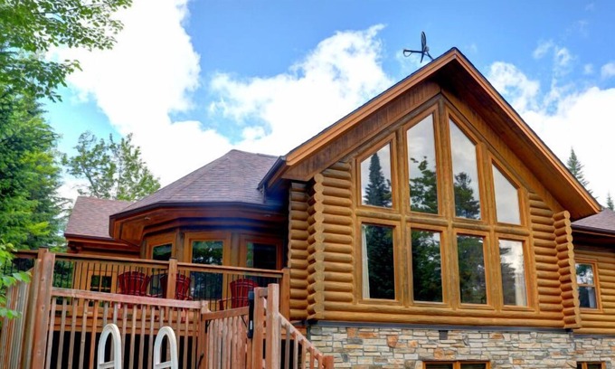 Fiddler Lake Resort Ski Chalet | Fiddler Lake Resort Chalet 29 Lapin with pool