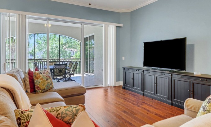Naples House | Fiddler's Creek Naples Coach House Retreat