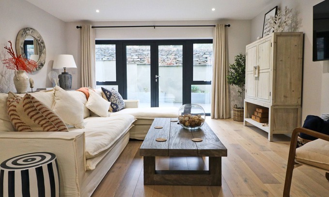 Harlyn Apartment | Fifty Steps to the Beach