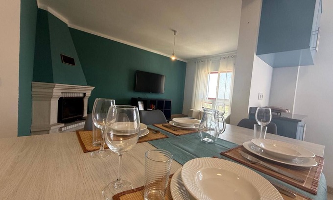 Vila Verde Apartment | 'Figueira' Apartment with Wi-Fi and Air Conditioning