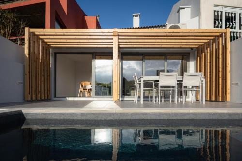 Ponta Delgada House | Figueiras House Pópulo Beach