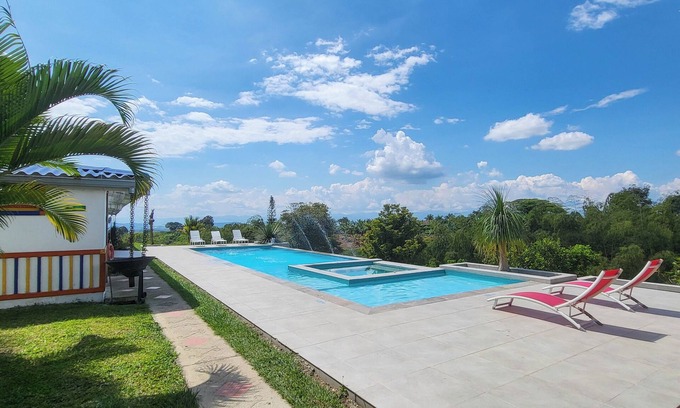 Pereira Cottage | Finca Nuevo Monarca,