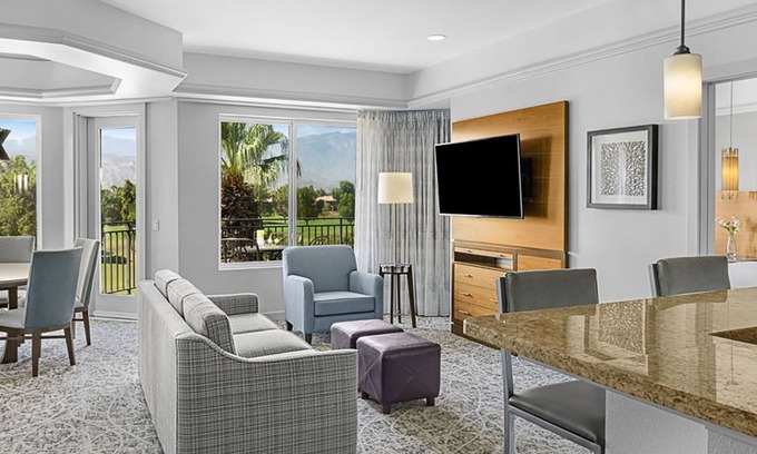 Palm Desert Resort | 𝐅𝐢𝐧𝐝𝐢𝐧𝐠 𝐌𝐞𝐢𝐥𝐢-Coachella Fun @ Desert Springs Villas Resort+Amenities