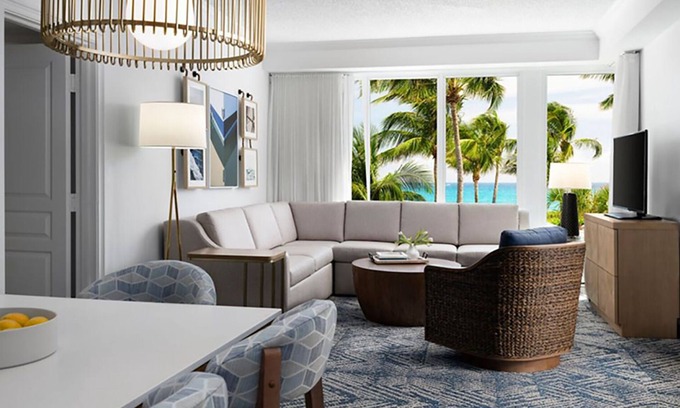 Palm Beach Shores Resort | 𝐅𝐢𝐧𝐝𝐢𝐧𝐠𝐌𝐞𝐢𝐥𝐢 Sparkling Beachfront OceanPointe Resort+Amenities, 2BR