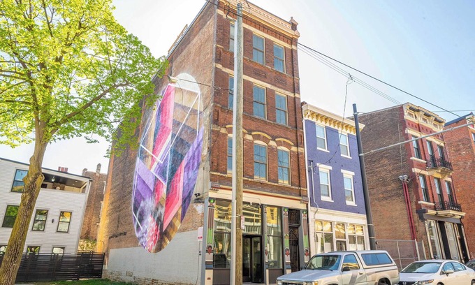 Over-the-Rhine Apartment | Findlay Market Suites – 4 in 1!