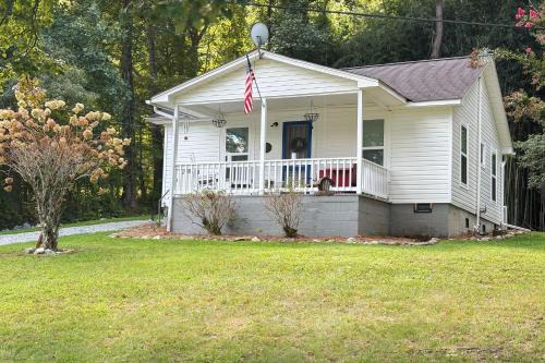 Hendersonville House | Firefly Cottage