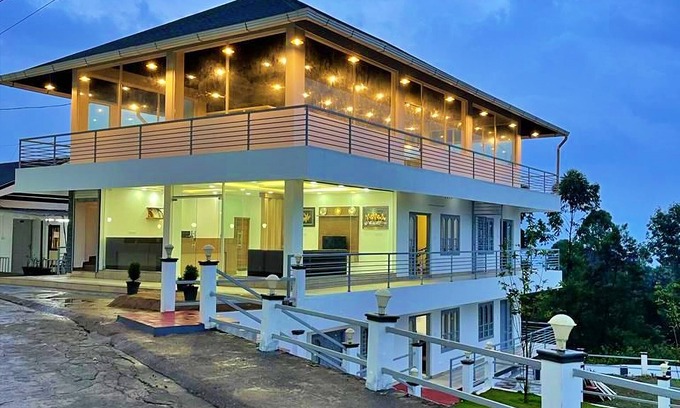 Devikolam Hotel | Firefly Resort