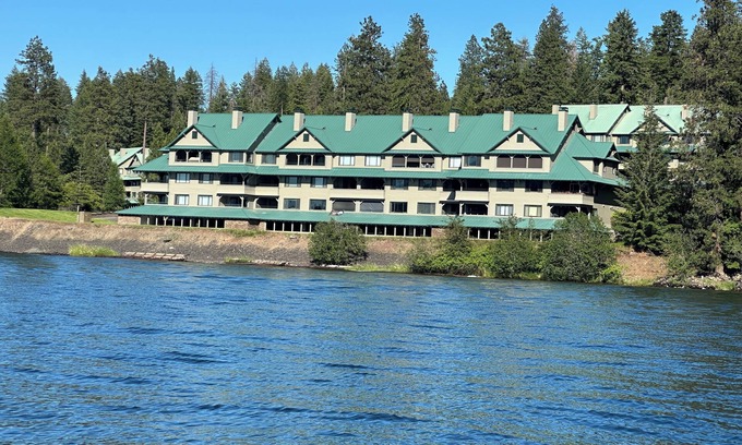 Coeur d'Alene Condo | FIREWORKS, LAKE ACCESS, BOAT MOORING OPTION - 3-bedroom unit Lake Coeur d'Alene