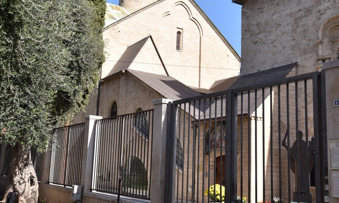 Municipio 2 Apartment | First Floor B&B