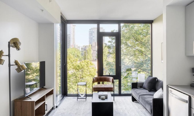 Downtown Seattle Apartment | First Hill 1BR w Gym Coworking SEA-438