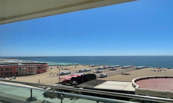Povoa De Varzim Apartment | First Line Beach Promenade