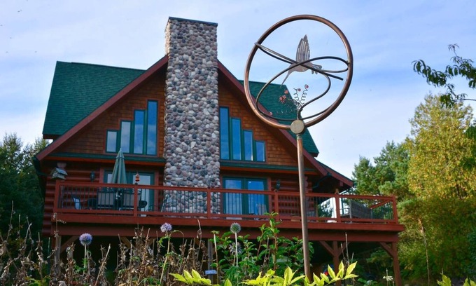 Leland House | Fishtown Lodge - Cozy Leland Log Cabin Home - Quiet location but close to town