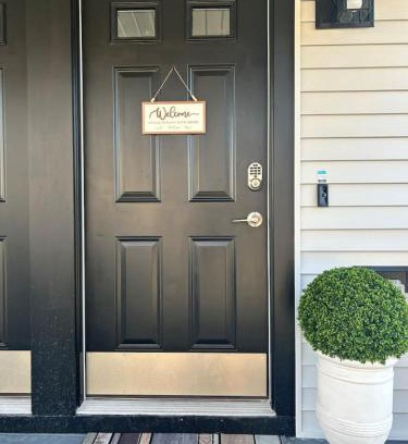 Fitchburg Apartment | Fitchburg quiet side modern 2BD.