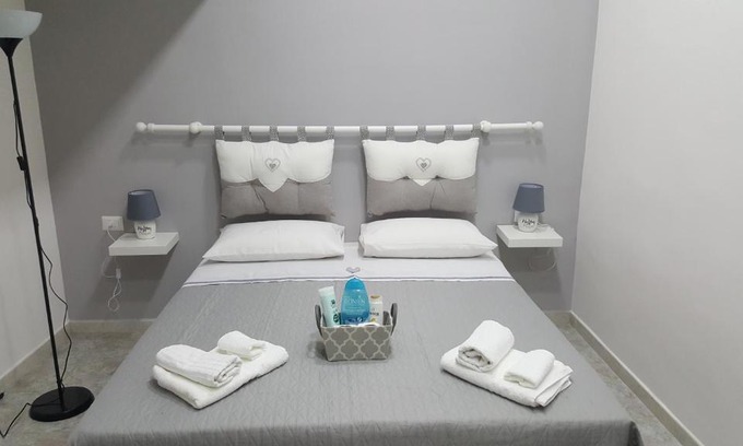 Naples City Centre House | Five house