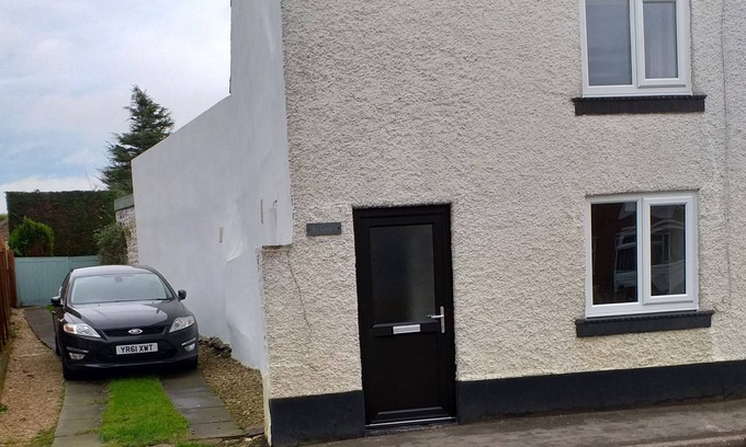 Flamborough Cottage | Flamborough Cottage large private garden parking, pets welcome. Wifi .