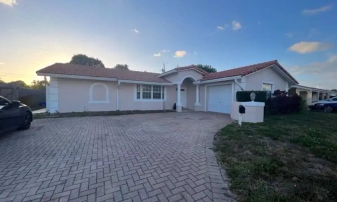 Palm Beach - West Palm Beach House | FLASH SALE: Luxury West Palm Beach Villa - Limited Time Offer!