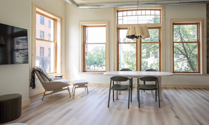 Traverse City Condo | Flat 201 Front and Union