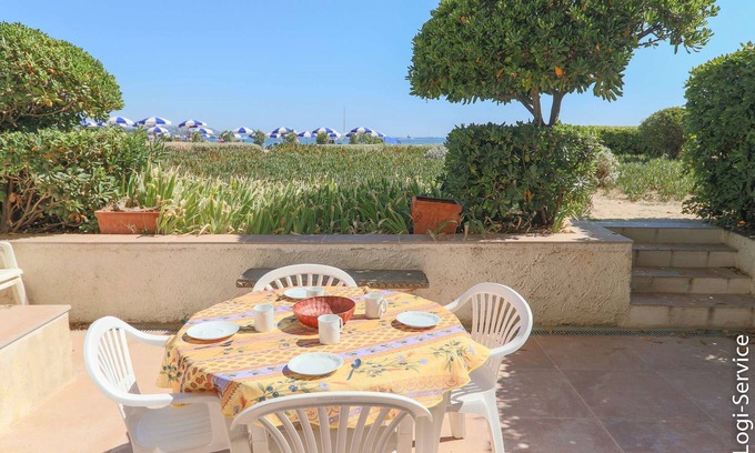 Port Grimaud Apartment | Flat 4 persons on the beach Port Grimaud I