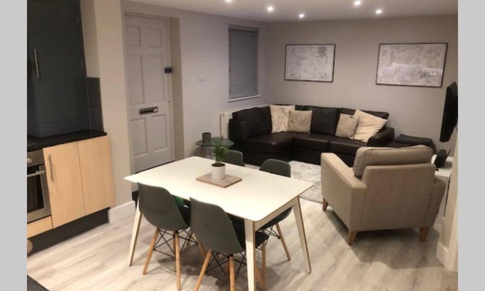 Southborough Apartment | Flat 56F