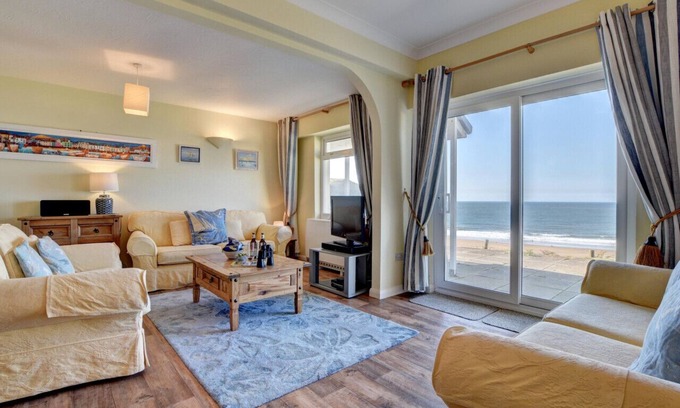 Putsborough Apartment | Flat 8 Clifton Court